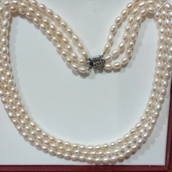 Freshwater Pearl Three Strand Necklace with sterling Silver Clasp, Nib - Picture 3 of 5